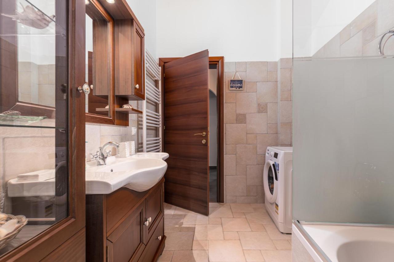 גאוביה Nicolas Beach House מראה חיצוני תמונה