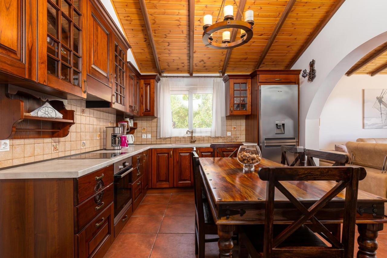 גאוביה Nicolas Beach House מראה חיצוני תמונה
