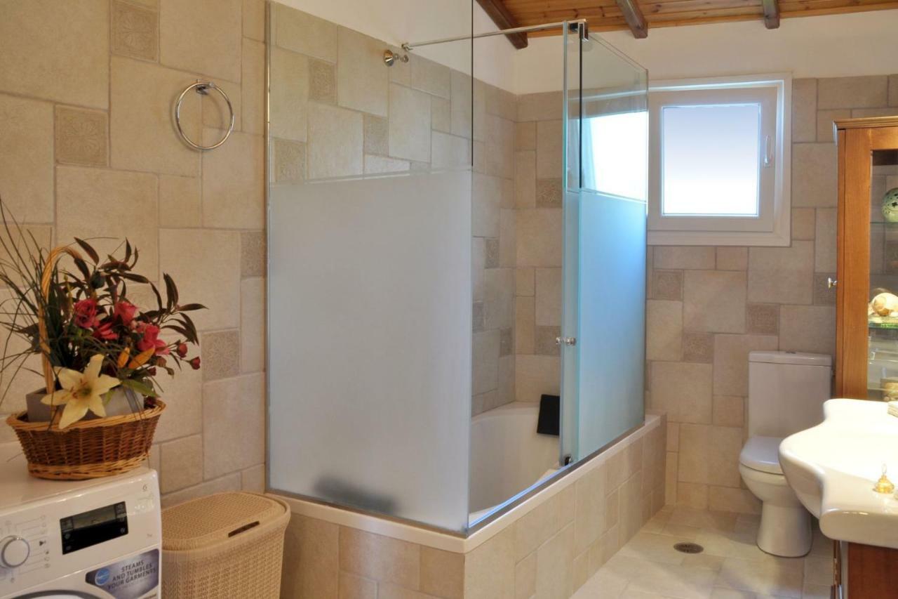 גאוביה Nicolas Beach House מראה חיצוני תמונה