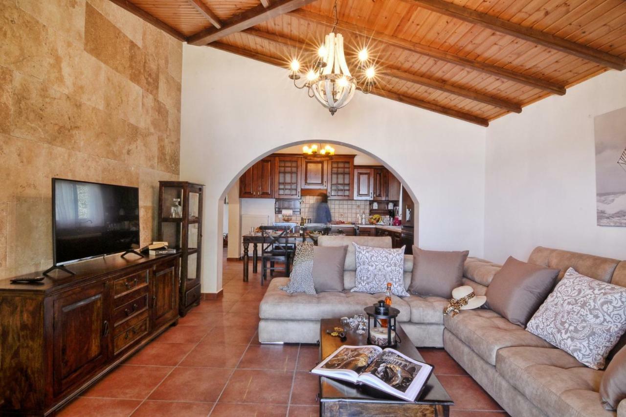 גאוביה Nicolas Beach House מראה חיצוני תמונה