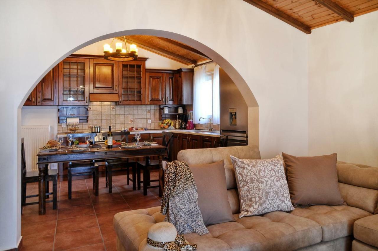 גאוביה Nicolas Beach House מראה חיצוני תמונה